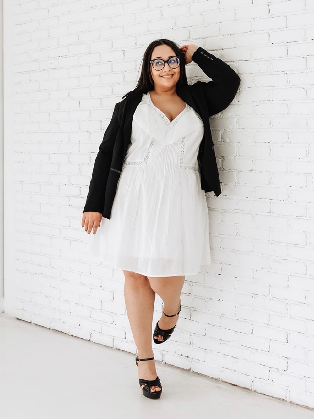 H&M White Lace-Trim V-Neck Sleeveless Mini Dress